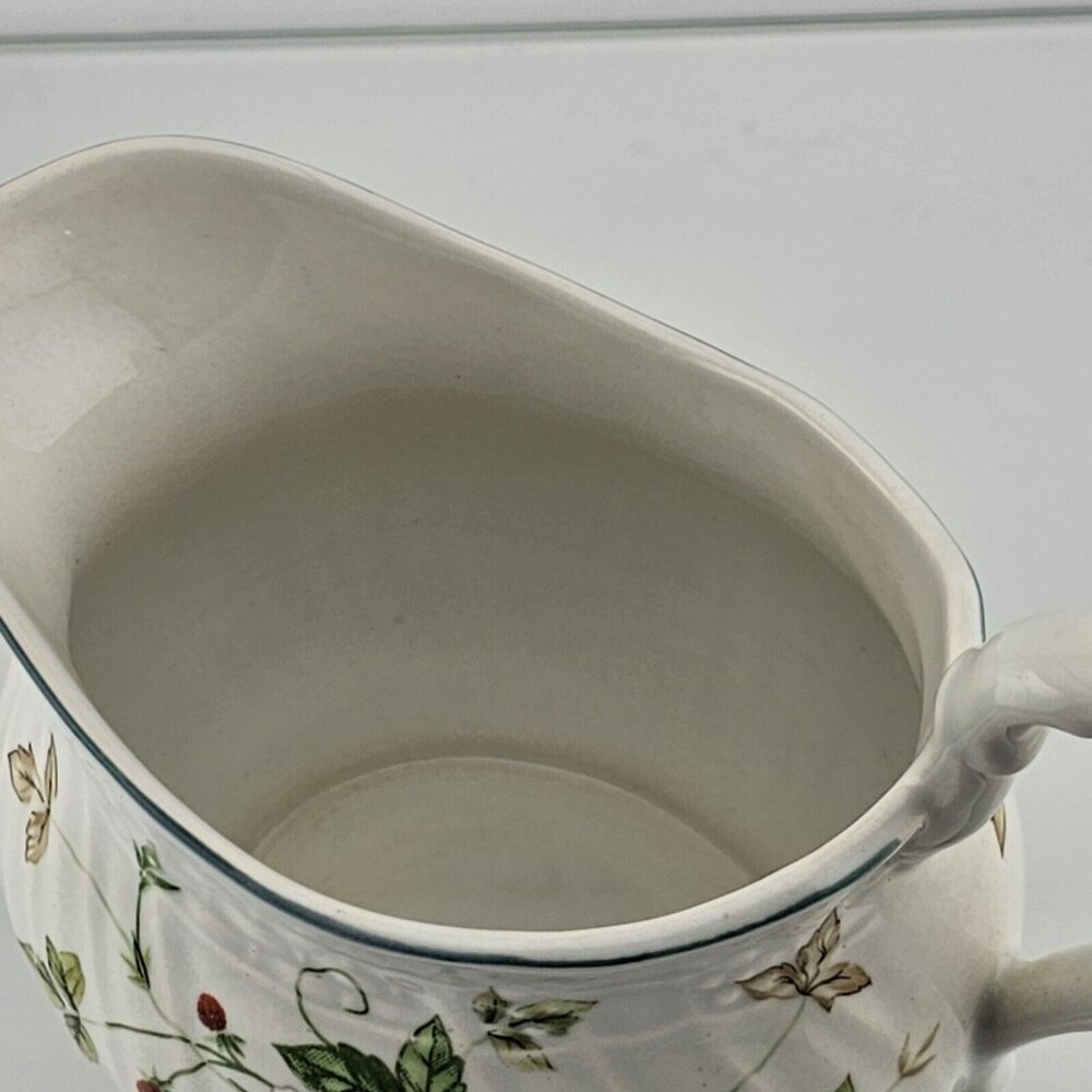 Mikasa Strawberry Fair Antique Green Creamer 3.5" berries & blossom vintage 1982 - Picture 6 of 10